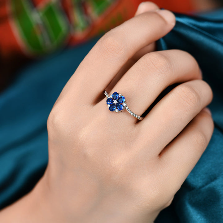 Blue Sapphie Flower Ring